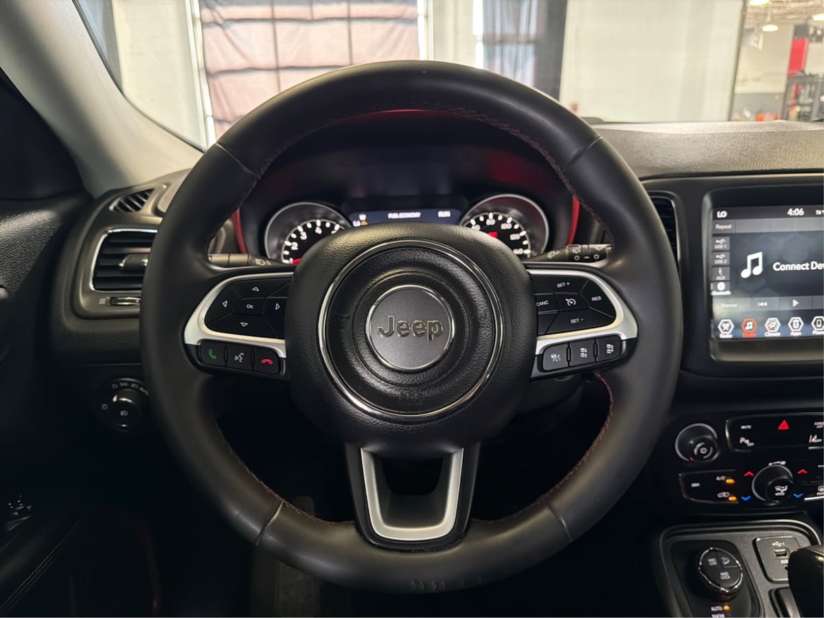 Used 2021 Jeep Compass Trailhawk AWD/4WD image 21