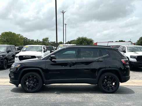 New 2026 Jeep Compass Latitude AWD/4WD image 12