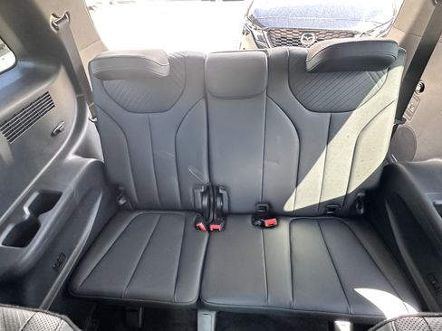 Used 2024 Hyundai Palisade SEL w/ Premium Package AWD/4WD image 39