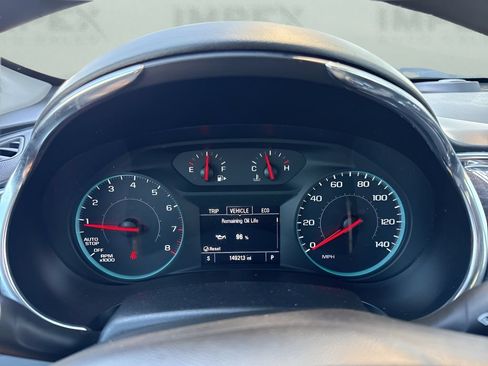 Used 2020 Chevrolet Malibu LT FWD image 24