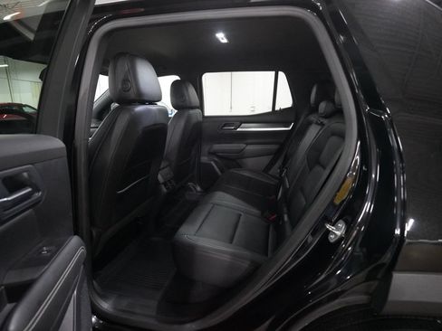 Used 2025 GMC Terrain Elevation w/ Elevation Premium Package AWD/4WD image 16