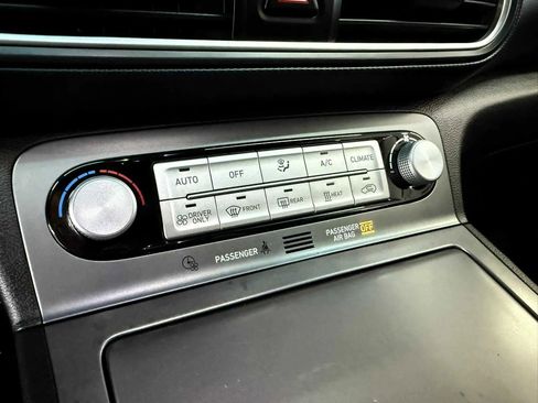 Used 2021 Hyundai Kona Ultimate image 16