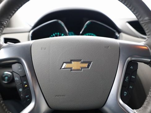 Used 2017 Chevrolet Traverse Premier image 16