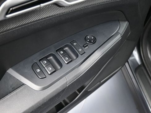 Used 2024 Kia Sportage LX image 16