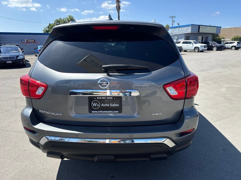 Used 2020 Nissan Pathfinder S AWD/4WD image 6