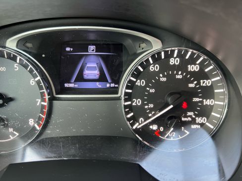 Used 2017 Nissan Altima 2.5 SV w/ Convenience Package image 18