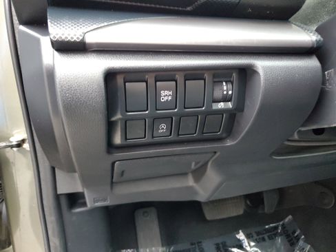 Used 2023 Subaru Forester Premium w/ Popular Package #2 AWD/4WD image 11