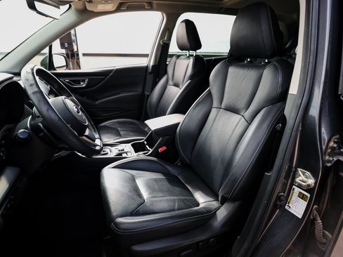 Used 2021 Subaru Forester Limited w/ Popular Package #3 image 5