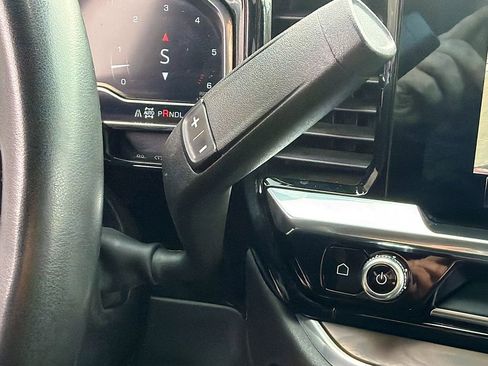 Used 2024 GMC Sierra 1500 SLT image 29