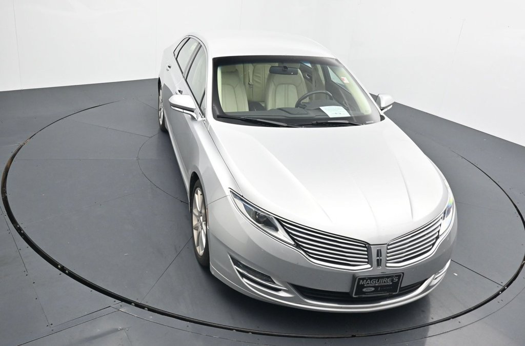 Used 2014 Lincoln MKZ w/ Equipment Group 101A Select FWD image 10