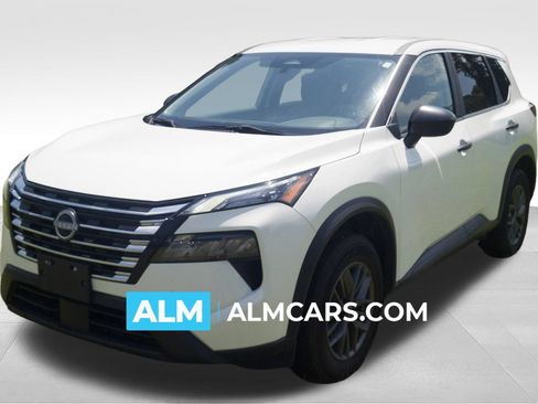 Used 2024 Nissan Rogue S FWD image 1