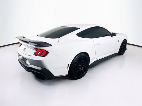 Used 2024 Ford Mustang Dark Horse image 9