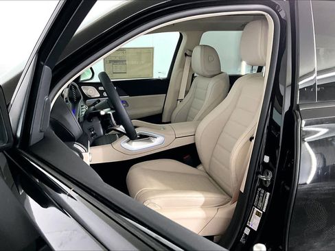 New 2026 Mercedes-Benz GLS 450 4MATIC image 13