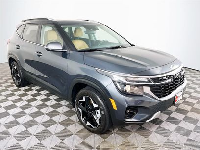 Certified 2025 Kia Seltos EX w/ EX Sunroof Package