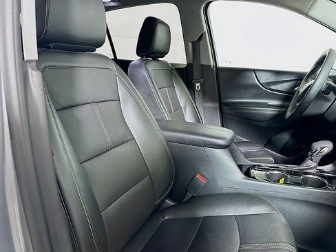 Used 2023 Chevrolet Equinox Premier image 31