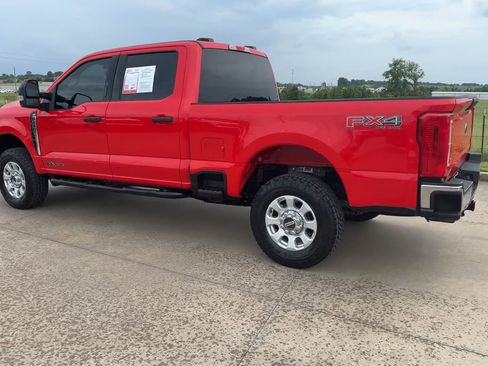 Used 2023 Ford F250 XLT w/ FX4 Off-Road Package AWD/4WD image 7