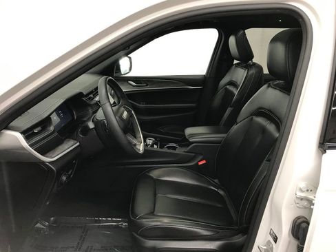 Used 2024 Jeep Grand Cherokee Limited 4xe image 12