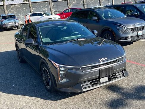 Certified 2025 Kia K4 EX image 7