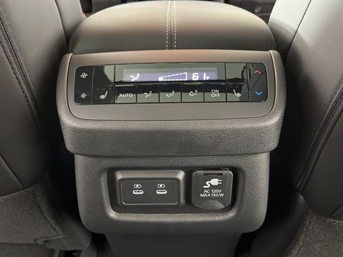 New 2026 Nissan Pathfinder Platinum image 46