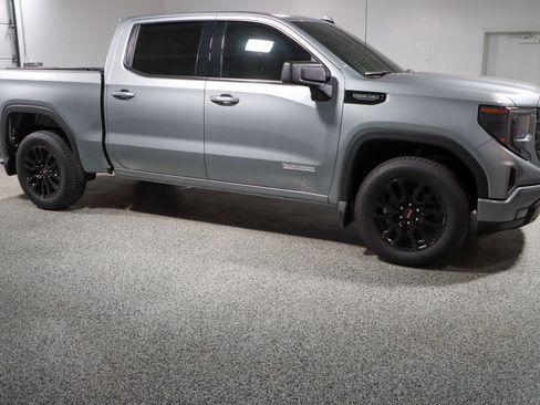 Used 2026 GMC Sierra 1500 Elevation AWD/4WD image 6