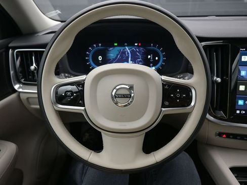 Used 2023 Volvo S60 B5 Ultimate w/ Climate Package image 23