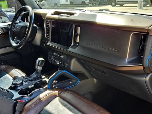 Used 2022 Ford Bronco Outer Banks AWD/4WD image 19