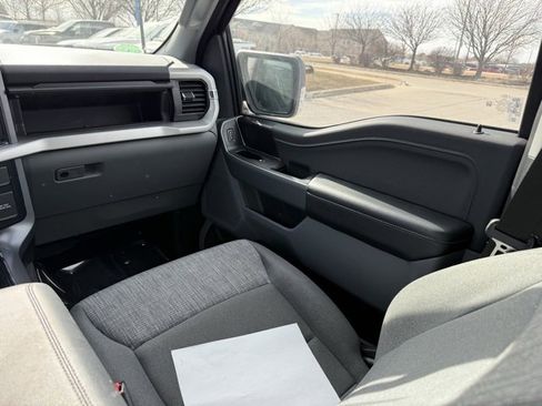 Used 2022 Ford F150 XLT w/ Equipment Group 302A High image 12