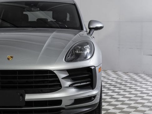 Used 2019 Porsche Macan w/ Premium Package AWD/4WD image 55