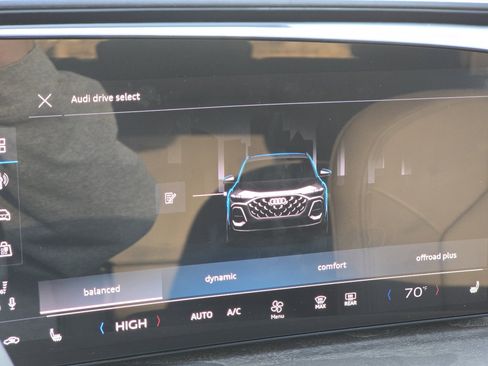 Certified 2025 Audi Q5 Premium w/ Convenience Package image 21