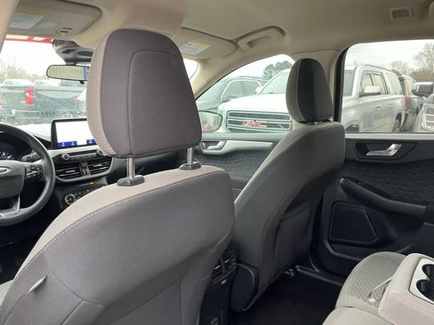 Used 2020 Ford Escape SE FWD image 28