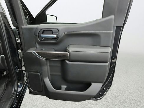 Used 2020 Chevrolet Silverado 1500 LTZ w/ LTZ Premium Package AWD/4WD image 31