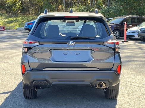 Used 2025 Subaru Forester AWD/4WD image 4
