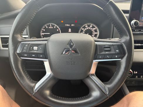 Used 2022 Mitsubishi Outlander SEL Black Edition AWD/4WD image 13