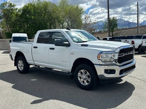 Used 2023 RAM 2500 Big Horn w/ Cold Weather Group AWD/4WD image 10
