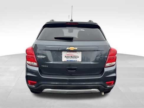 Used 2021 Chevrolet Trax LT image 7