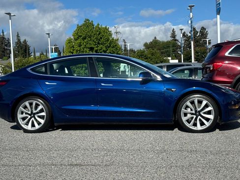 Used 2018 Tesla Model 3 Long Range RWD image 7