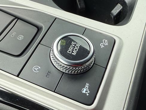 Used 2022 Ford Explorer ST w/ ST Street Pack image 33