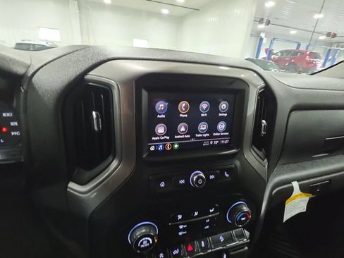 Used 2025 Chevrolet Silverado 1500 Custom Trail Boss w/ LPO, Dark Essentials Package AWD/4WD image 13