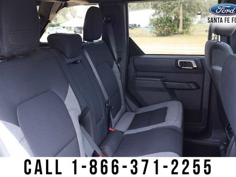 Used 2025 Ford Bronco Big Bend image 20