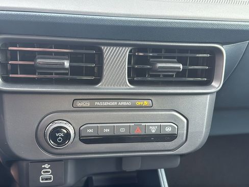 New 2026 Ford Maverick XL image 28