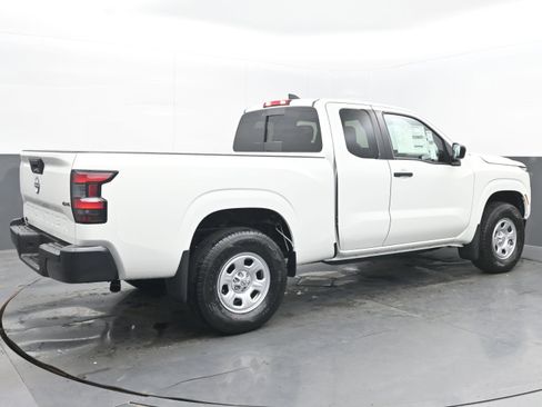 New 2026 Nissan Frontier S image 7