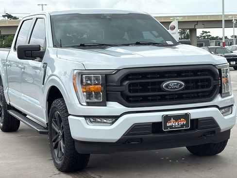 Used 2022 Ford F150 XLT w/ Equipment Group 302A High AWD/4WD image 7