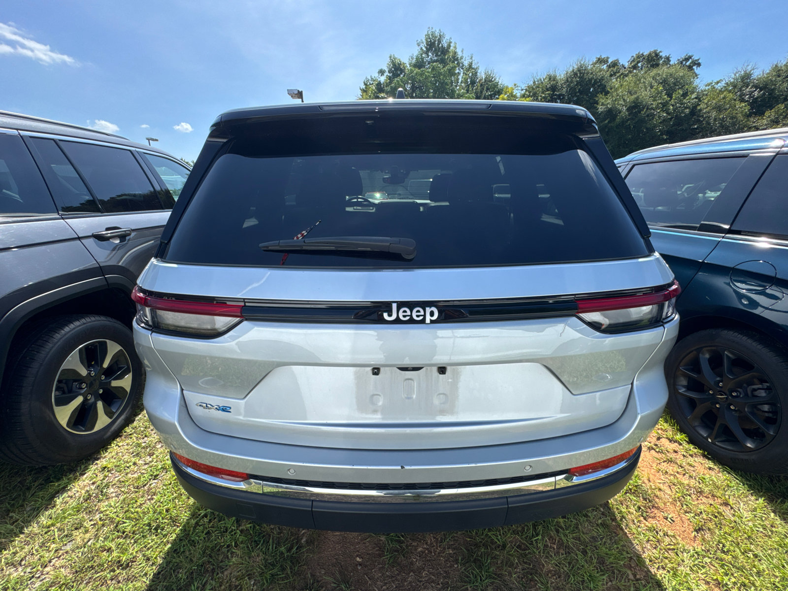 Used 2024 Jeep Grand Cherokee Limited 4xe AWD/4WD image 5