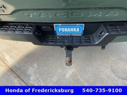 Used 2022 Toyota Tacoma SR5 w/ Trail Edition image 7