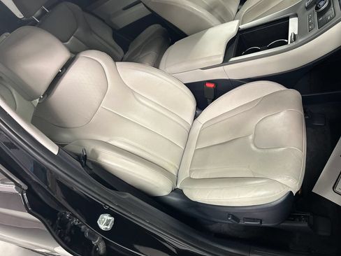Used 2022 Hyundai Palisade SEL w/ Premium Package FWD image 25