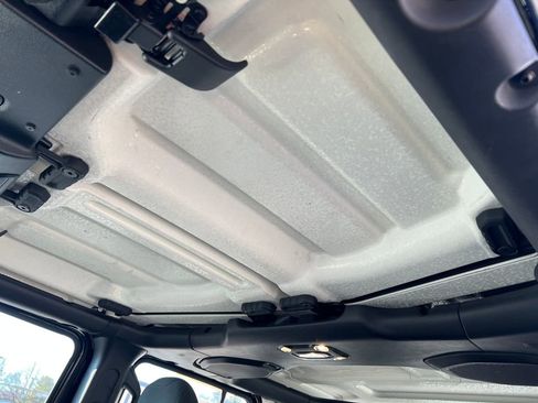 Used 2019 Jeep Wrangler Unlimited Sport image 23