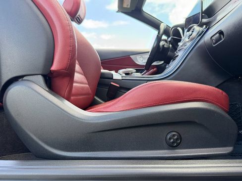 Used 2019 Mercedes-Benz C 300 4MATIC Cabriolet image 41