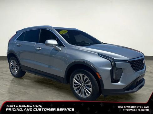 Used 2024 Cadillac XT4 Premium Luxury AWD/4WD image 9