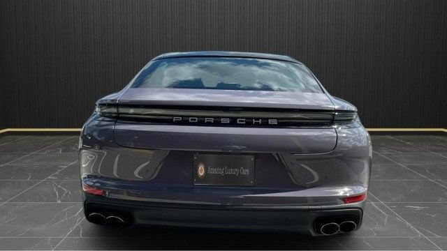 Used 2025 Porsche Panamera 4 w/ Premium Package AWD/4WD image 4