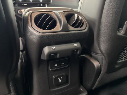 New 2025 Jeep Wrangler Unlimited Rubicon image 14